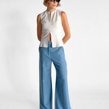 Laredo Zip Top