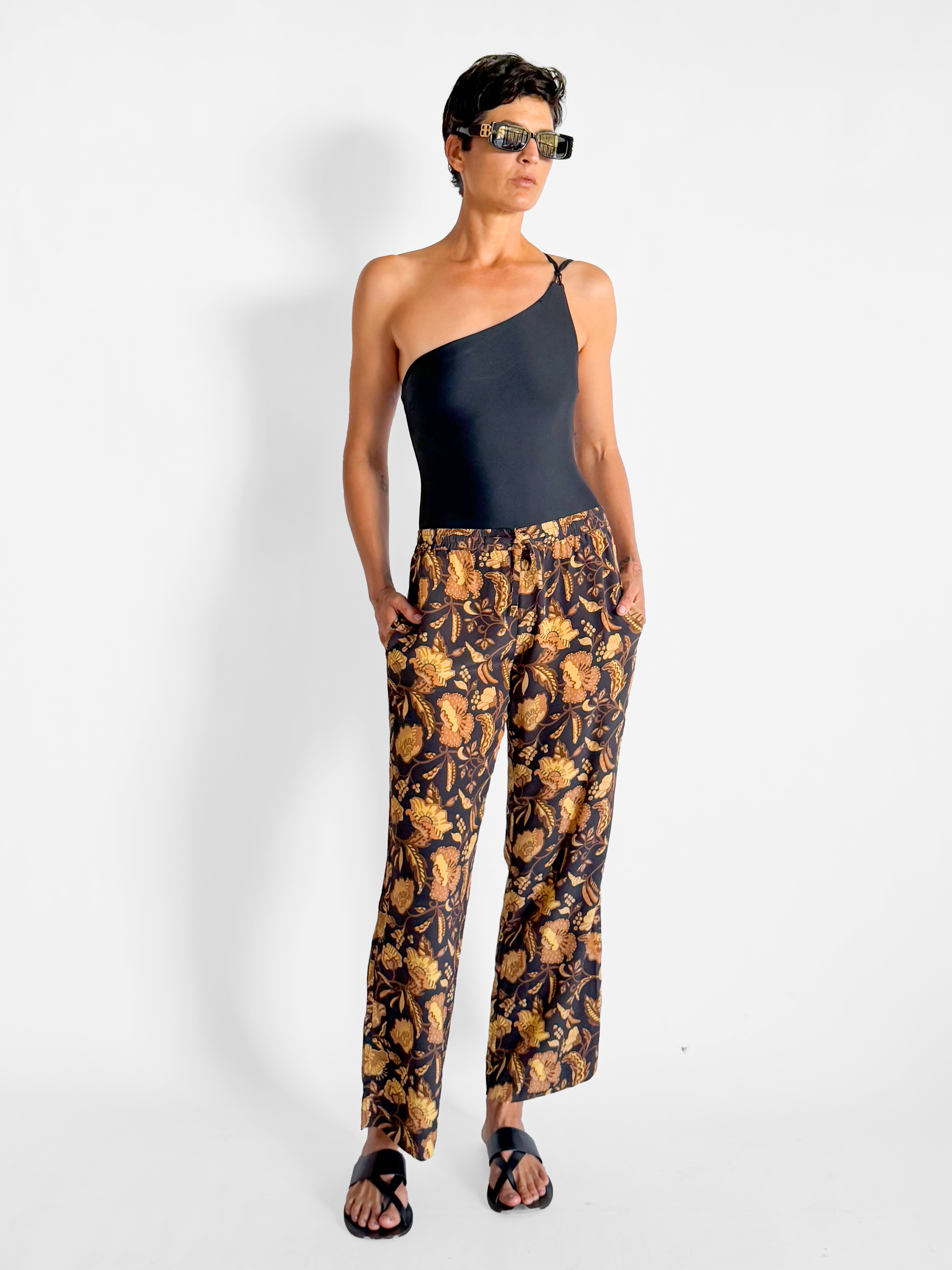 Matteau Drawstring Pant, image 1 of 5