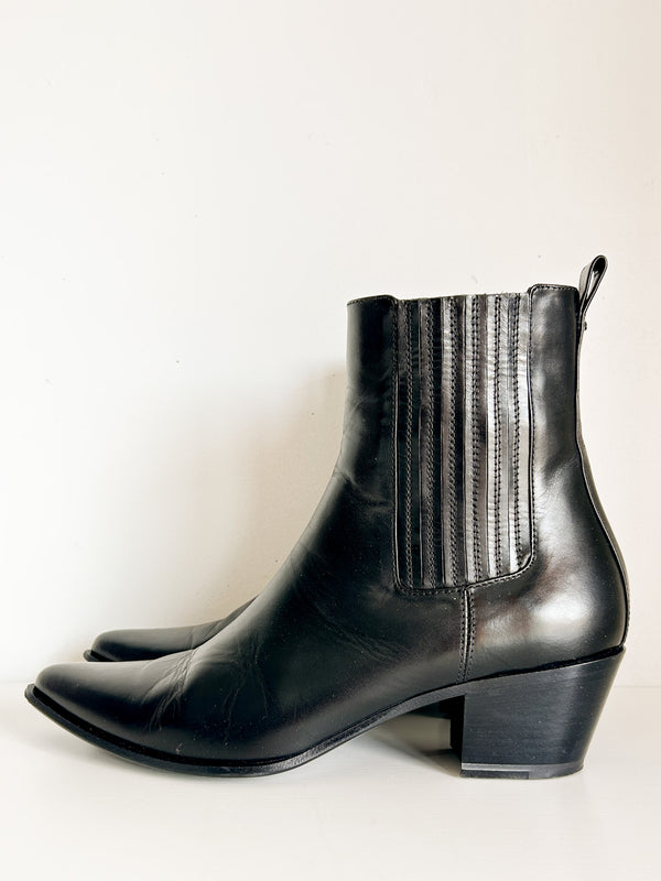 Pointed Chelsea Boot