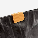 Poppy Eel Clutch