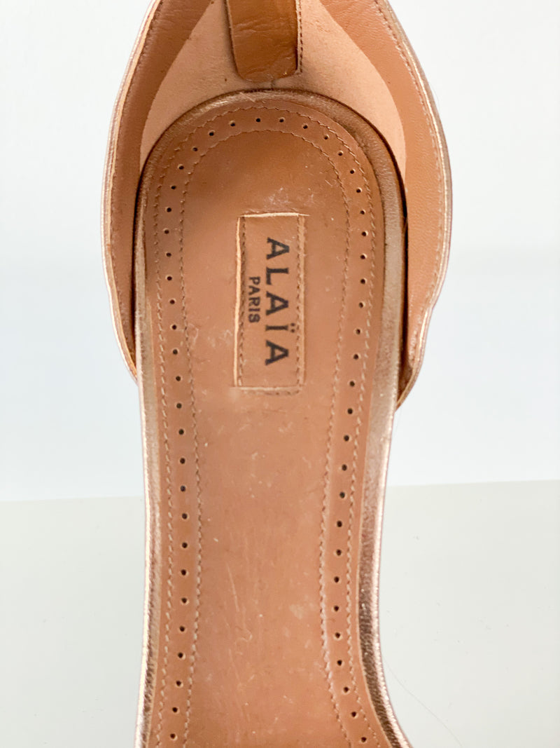 Alaia t best sale strap sandal