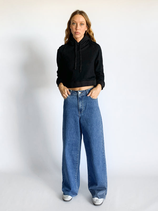 Signature Denim Relaxed Straight Jean