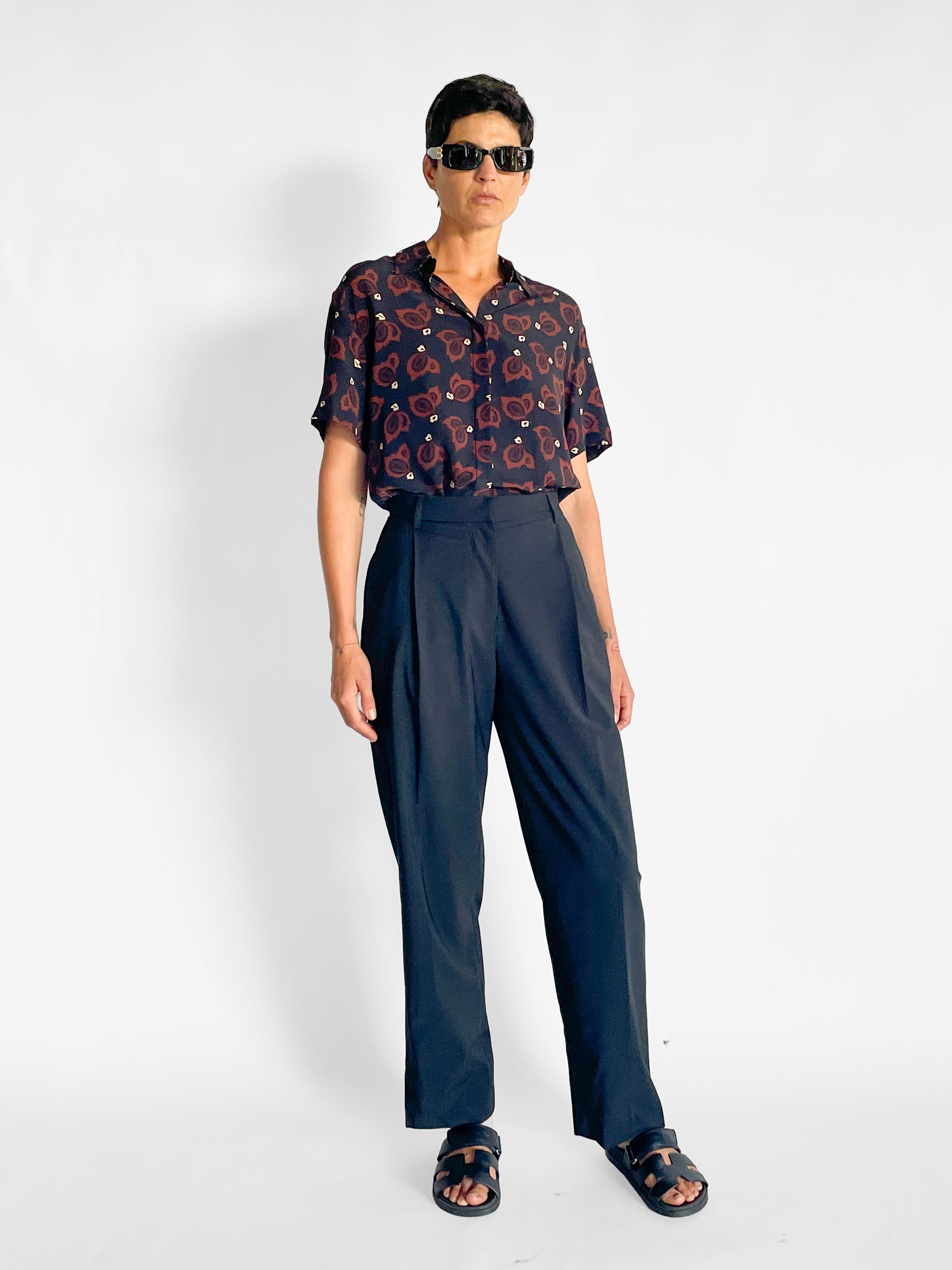 Matteau Relaxed Tailored Pleat Trouser — image 4 of 5